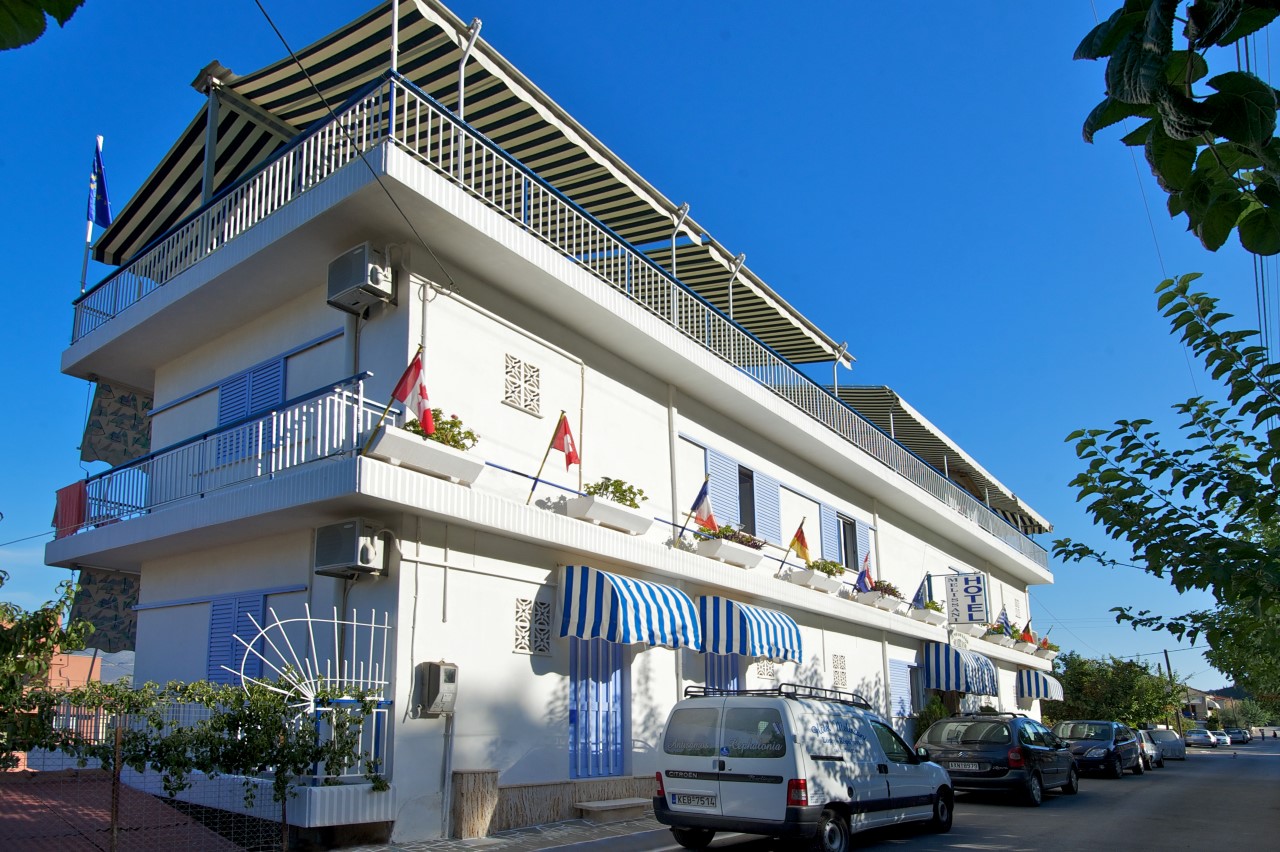 title_6933935a9ccf99268194581764987738